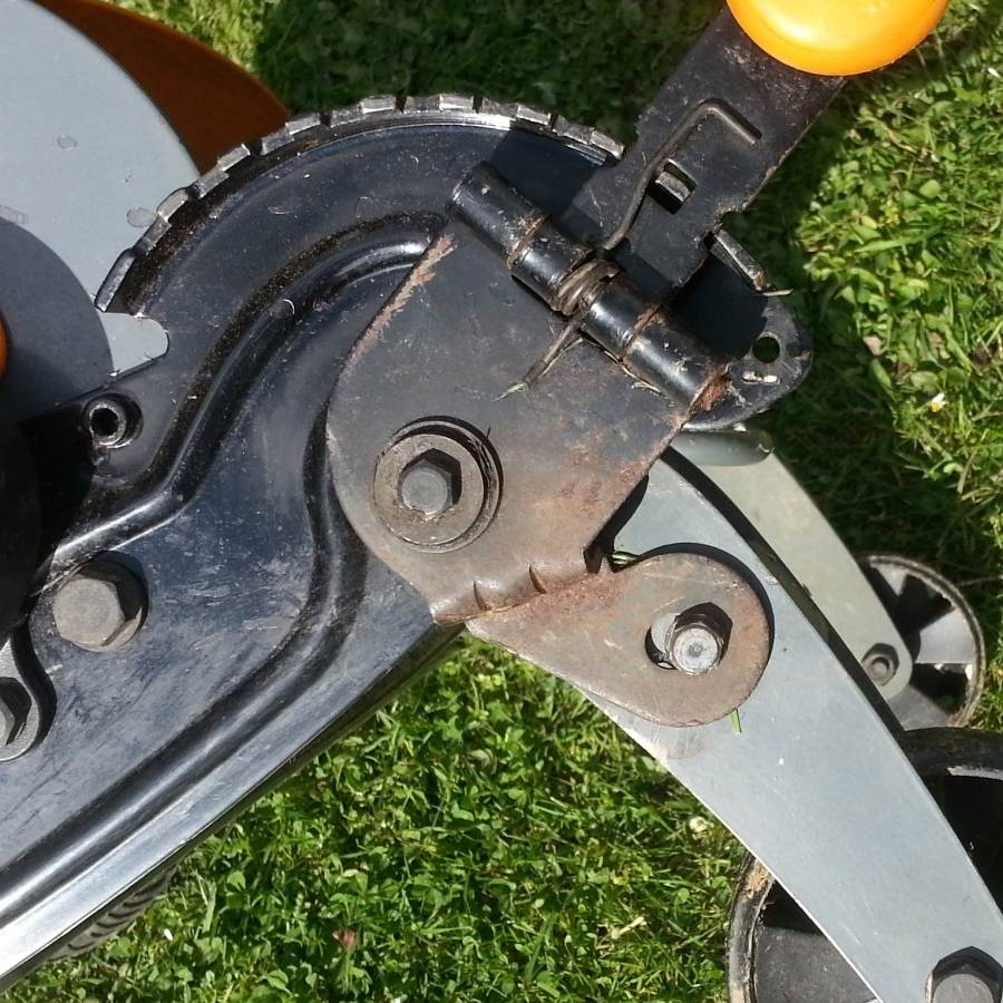 modified leg attachment position